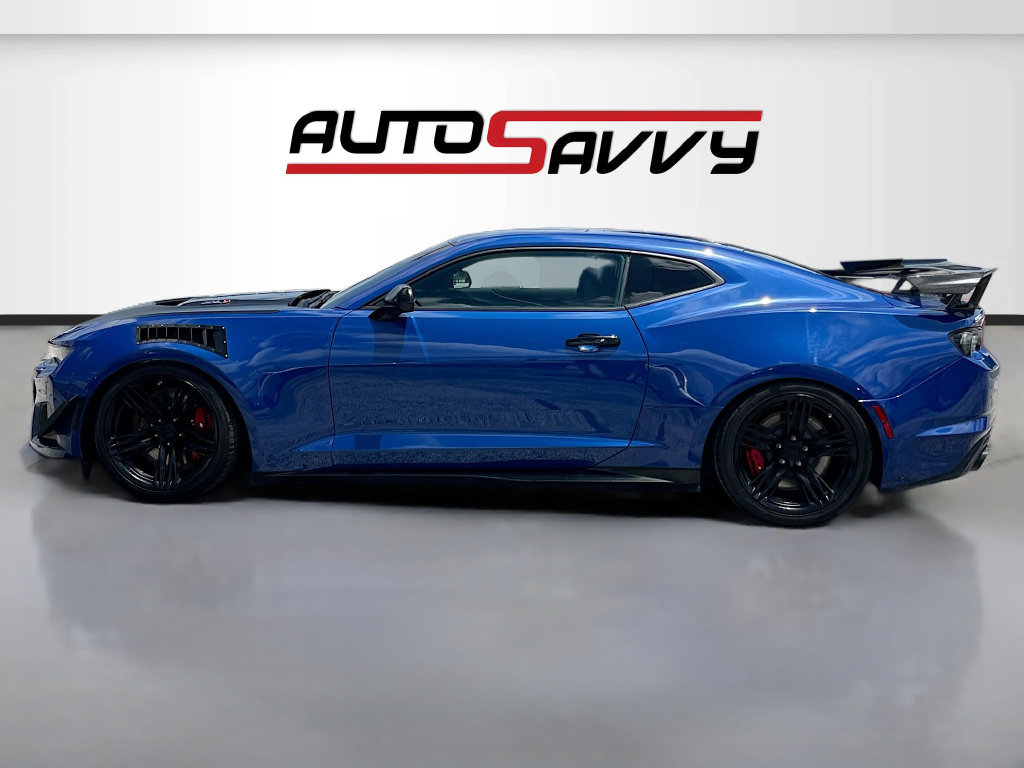 Used 2019 Chevrolet Camaro ZL1 RWD image 4