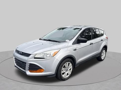 Used 2016 Ford Escape S FWD image 1