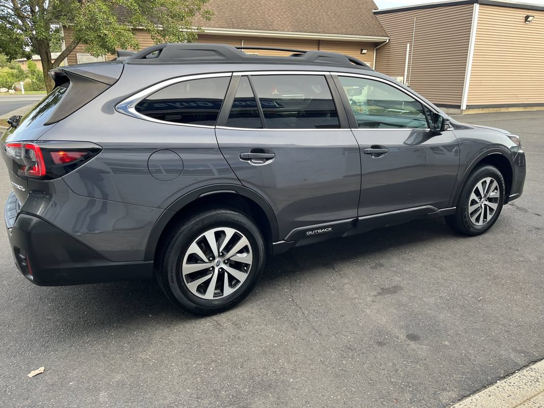 Used 2022 Subaru Outback Premium w/ Popular Package #1 AWD/4WD image 5