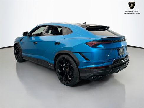 Used 2024 Lamborghini Urus Performante AWD/4WD image 24