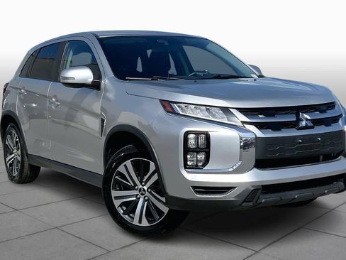 Used 2020 Mitsubishi Outlander Sport SE image 2