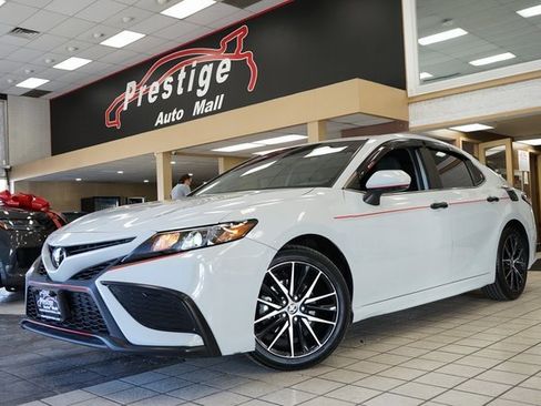 Used 2022 Toyota Camry SE image 19