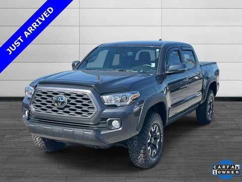 Used 2022 Toyota Tacoma TRD Off-Road AWD/4WD image 7