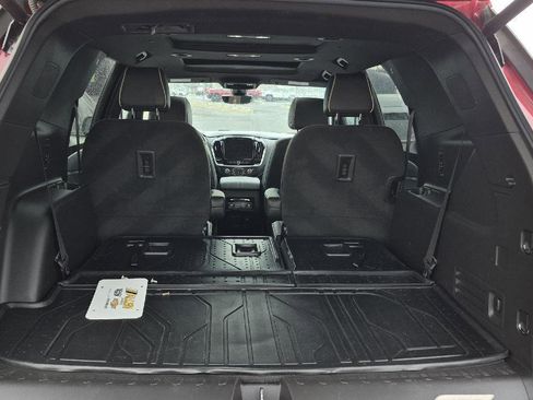 Used 2022 Chevrolet Traverse Premier w/ LPO, Floor Liner Package image 5