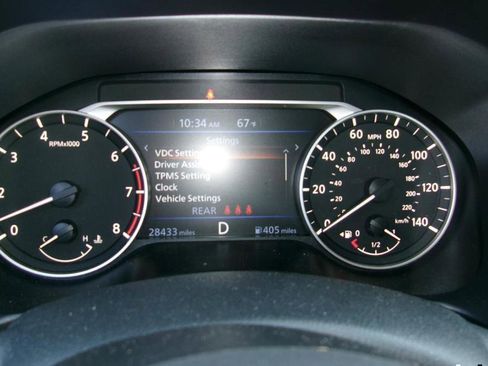 Used 2025 Nissan Altima 2.5 SV FWD image 14