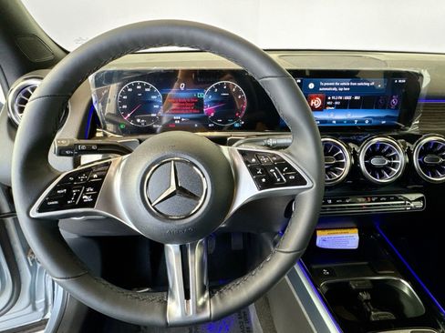 New 2026 Mercedes-Benz GLB 250 4MATIC image 11