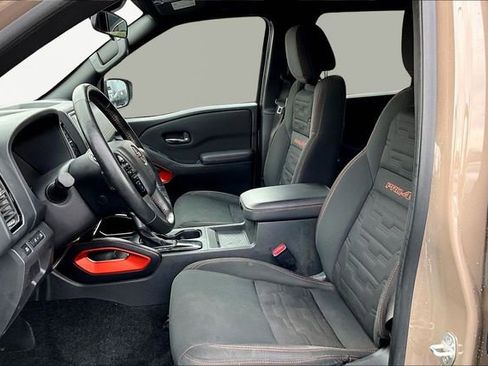 Used 2023 Nissan Frontier PRO-4X w/ Technology Package image 15