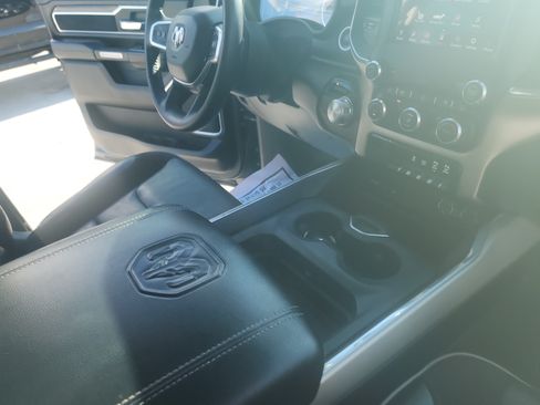 Used 2019 RAM 1500 Laramie RWD image 28