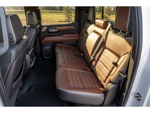 Used 2023 GMC Sierra 1500 Denali Ultimate image 14