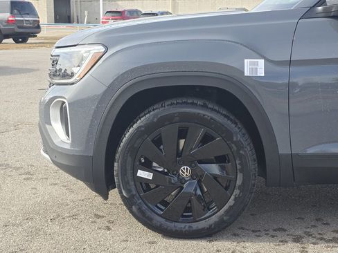 New 2026 Volkswagen Atlas SE image 5