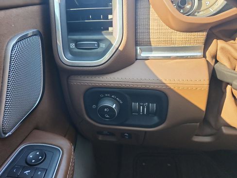 Used 2022 RAM 1500 Limited image 24