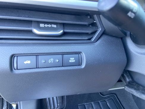 Used 2024 Nissan Altima 2.5 SV FWD image 43