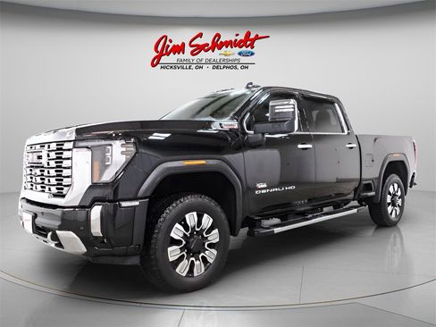 Used 2025 GMC Sierra 2500 Denali w/ Denali Reserve Package image 3