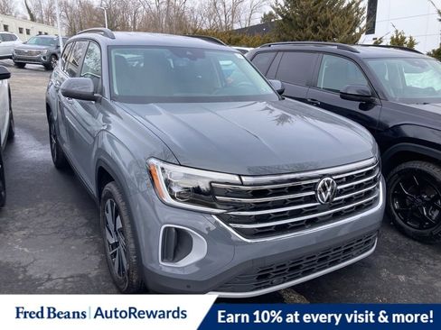 New 2026 Volkswagen Atlas SE image 1