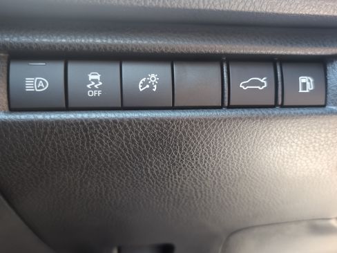 Certified 2026 Toyota Camry SE w/ Convenience Package FWD image 35