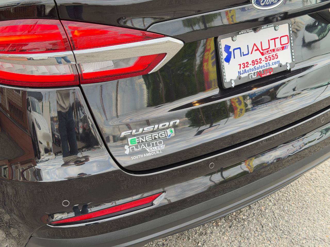 Used 2019 Ford Fusion Energi Titanium FWD image 88