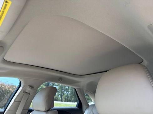 Used 2019 Lincoln MKZ Reserve w/ Luxury Package AWD/4WD image 8