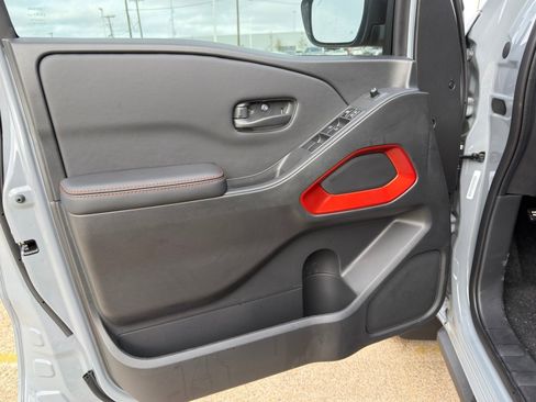 New 2026 Nissan Frontier PRO-4X w/ Pro-4x Convenience Package image 19