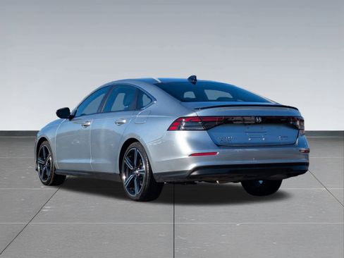 Certified 2025 Honda Accord Sport image 4