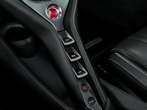 Used 2018 McLaren 720S RWD image 39