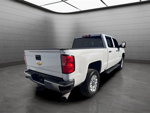Used 2018 Chevrolet Silverado 3500 W/T w/ WT Convenience Package image 2