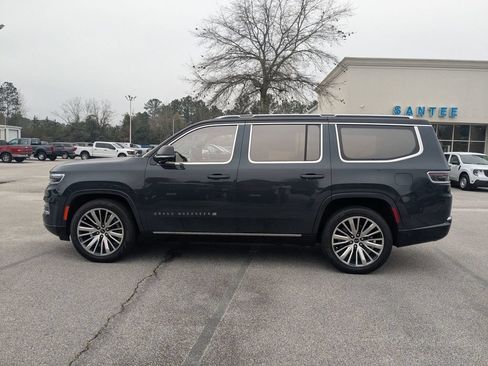 Used 2024 Jeep Grand Wagoneer Series III AWD/4WD image 6