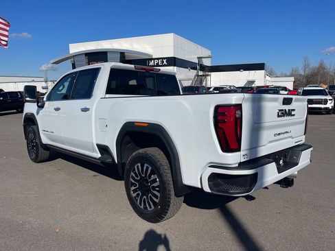 New 2026 GMC Sierra 2500 Denali Ultimate image 3