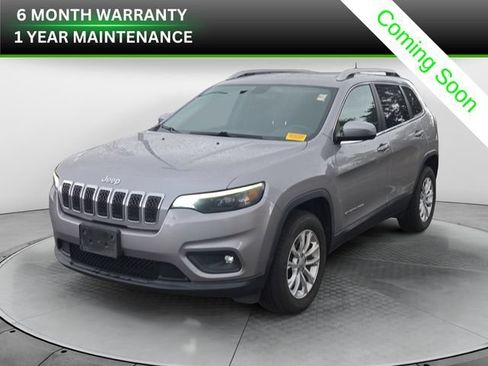 Used 2019 Jeep Cherokee Latitude w/ Cold Weather Group AWD/4WD image 1