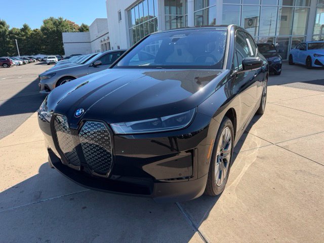Certified 2024 BMW iX xDrive50 AWD/4WD image 1