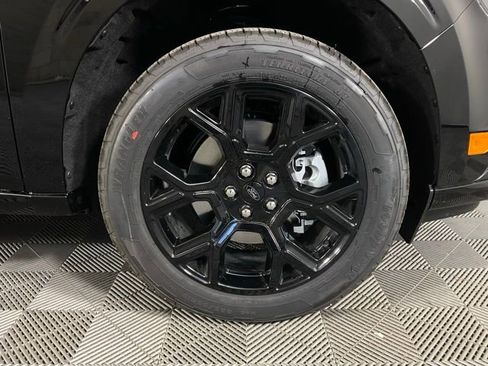 New 2026 Ford Maverick Lobo image 10