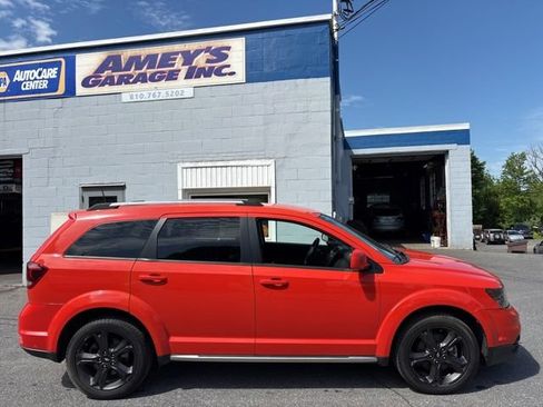 Used 2019 Dodge Journey Crossroad FWD image 7