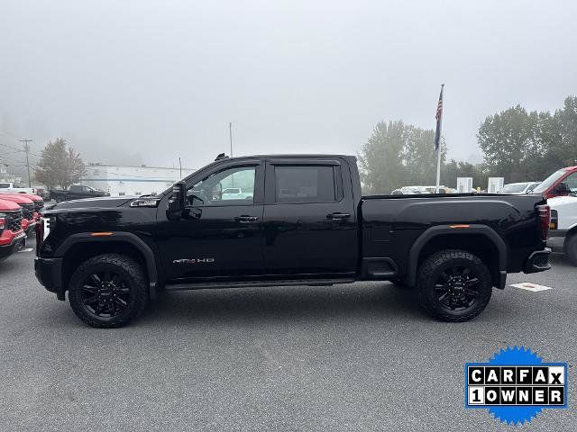 Used 2025 GMC Sierra 3500 AT4 w/ AT4 Premium Plus Package AWD/4WD image 3
