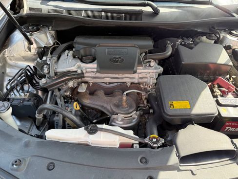 Used 2012 Toyota Camry LE FWD image 14
