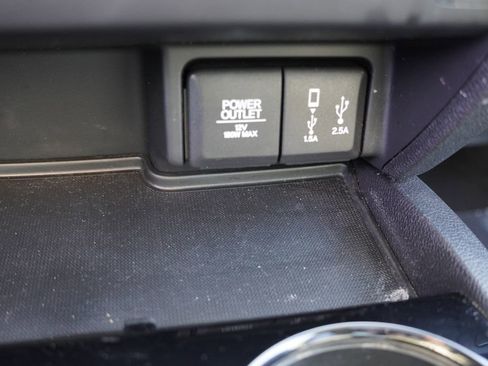 Used 2018 Honda Pilot Elite image 35