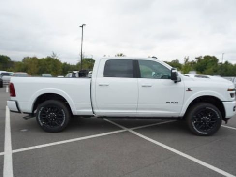 New 2026 RAM 2500 Limited image 9
