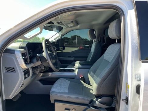 Used 2024 Ford F250 XLT w/ FX4 Off-Road Package AWD/4WD image 21