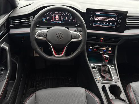 Used 2026 Volkswagen Jetta GLI Autobahn FWD image 15