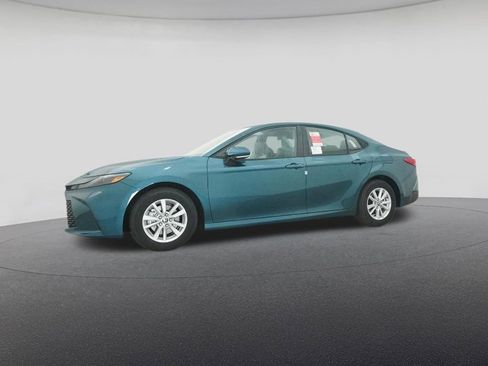 New 2026 Toyota Camry LE image 18