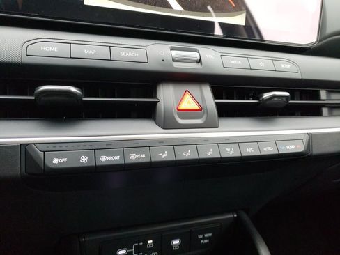 New 2025 Kia K4 LXS image 20