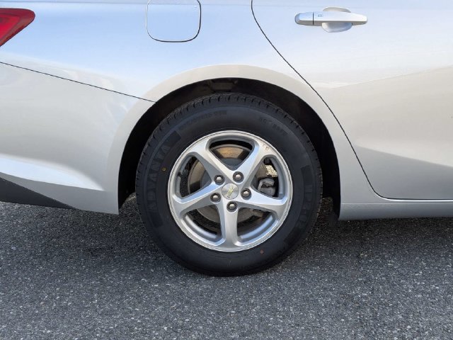 Used 2018 Chevrolet Malibu LS FWD image 11