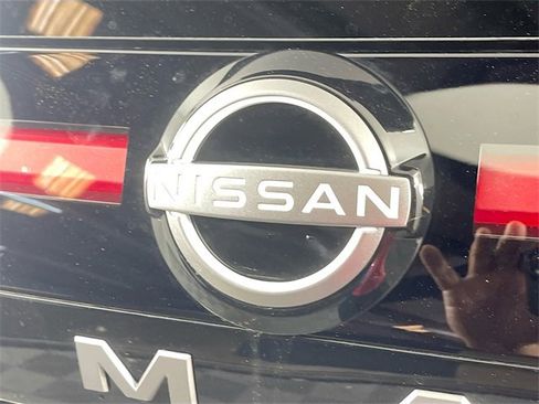 New 2025 Nissan Armada Platinum Reserve image 20