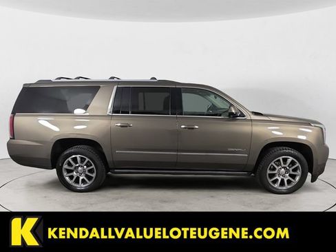 Used 2015 GMC Yukon XL Denali w/ Premium Package AWD/4WD image 6