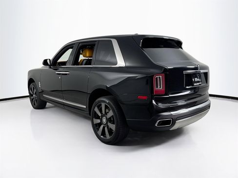 Used 2023 Rolls-Royce Cullinan image 5