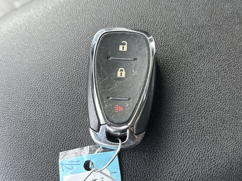 Used 2020 Chevrolet Equinox LS FWD image 29
