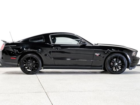 Used 2012 Ford Mustang GT Premium w/ Brembo Brake Pkg image 5