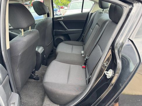 Used 2011 MAZDA MAZDA3 i Touring image 14