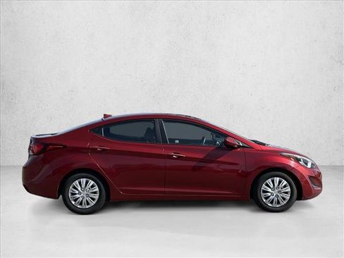 Used 2016 Hyundai Elantra SE image 4