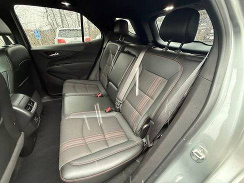 Used 2023 Chevrolet Equinox RS image 12