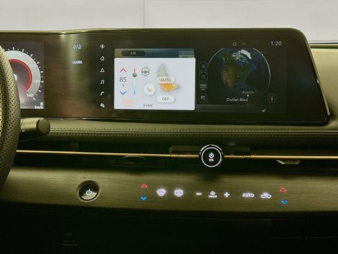 Used 2023 Nissan Ariya AWD image 24