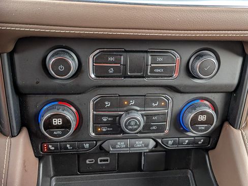 Certified 2022 Chevrolet Suburban High Country w/ Max Trailering Package image 30